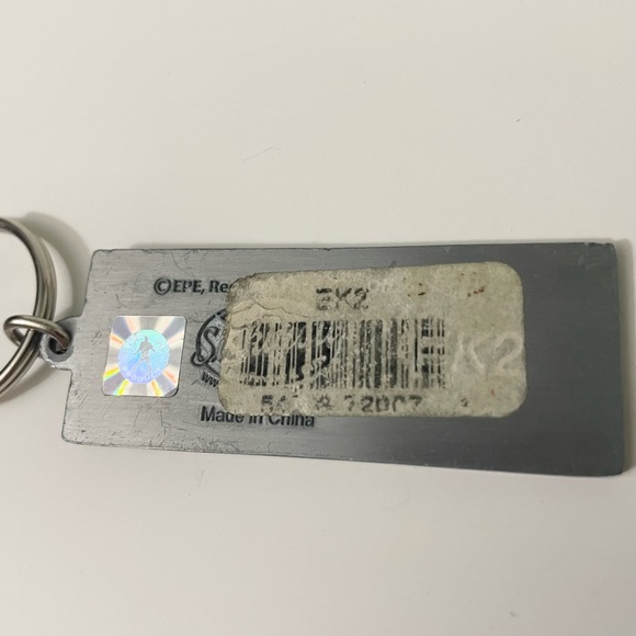 Elvis Presley Logo Keyring - Picture 8 of 11